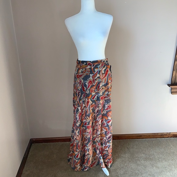 Patterned Maxi Skirt NWT SOLD - Picture 4 of 5